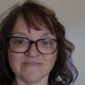 Meet your Posher, Elaine